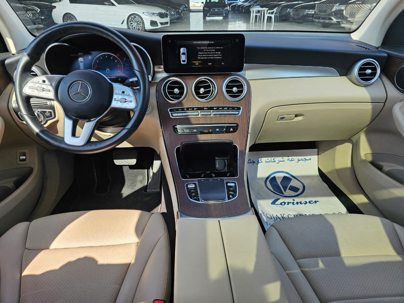 مرسيدس بنز GLC 300 4MATIC 2.0L