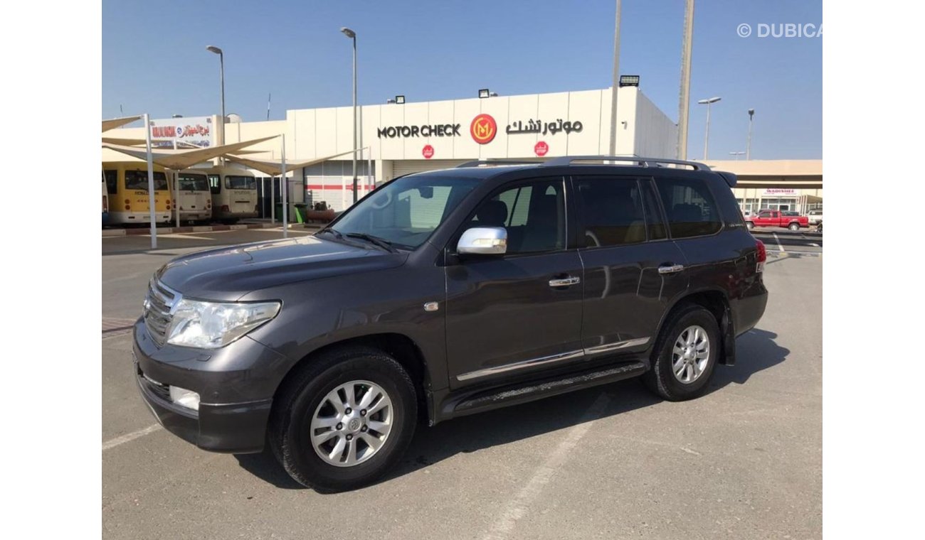 Toyota Land Cruiser GXR 2011 full options