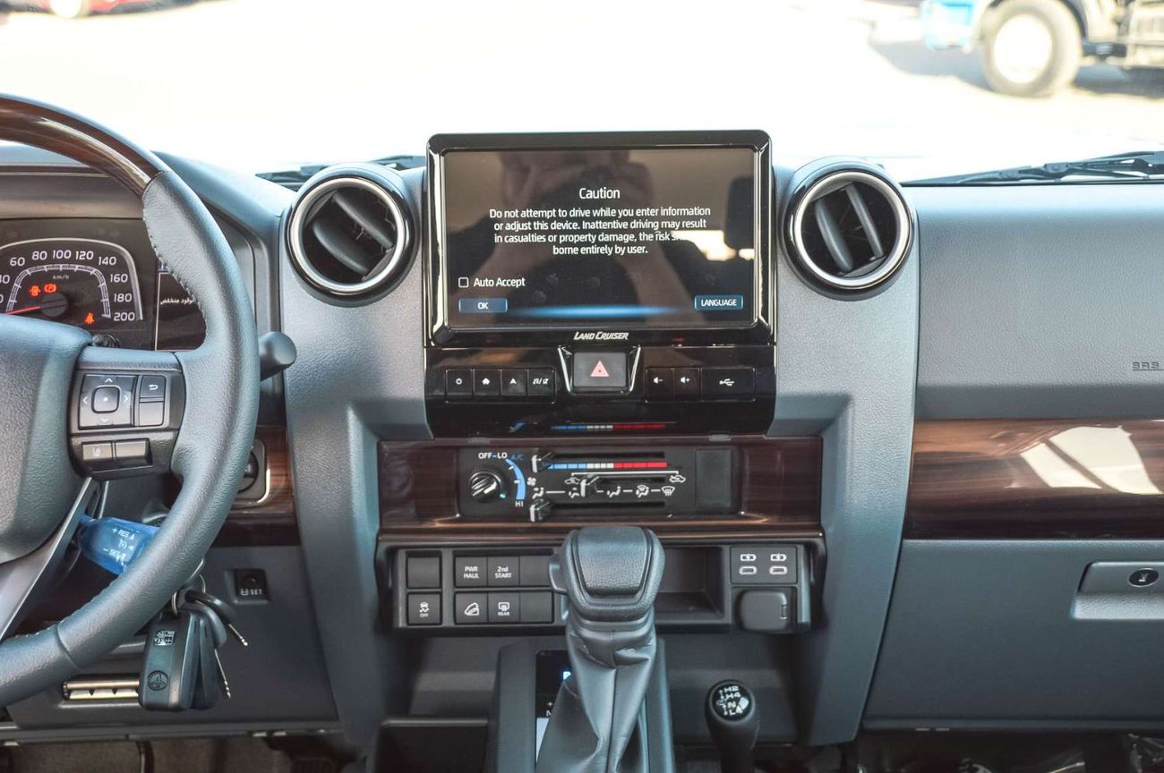 Toyota Land Cruiser 70 TOYOTA LAND CRUISER 76 2.8L 4WD SUV 2025 - BLACK