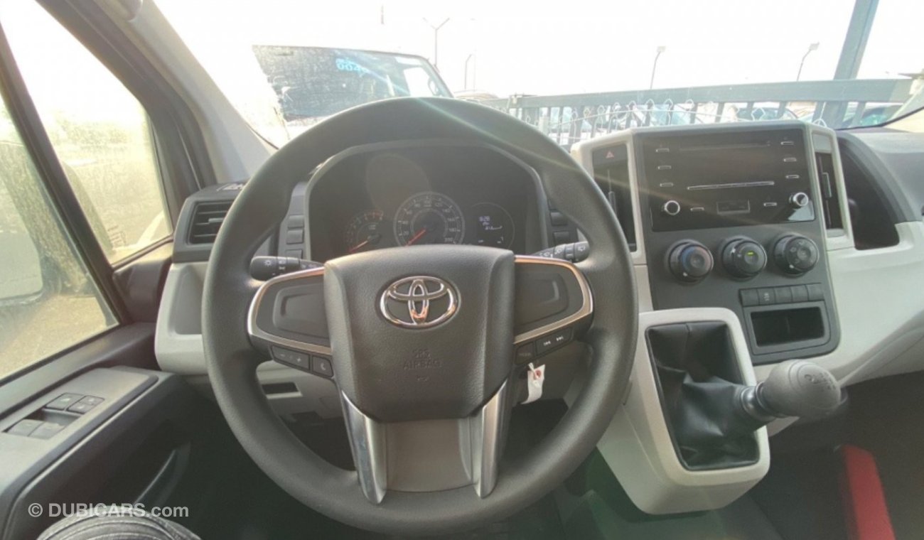 Toyota Hiace BRAND NEW CARO VAN 2022 5 DOORS FOR EXPORT ONLY