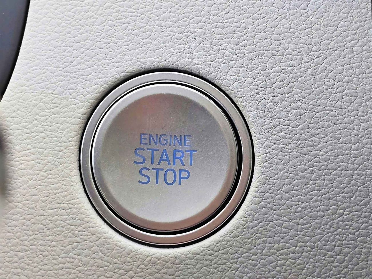 Hyundai Tucson 1.6T V4 PETROL | DRIVER POWER SEATS WITH PANORAMIC ROOF |  FULL OPTION (CODE# 68027)