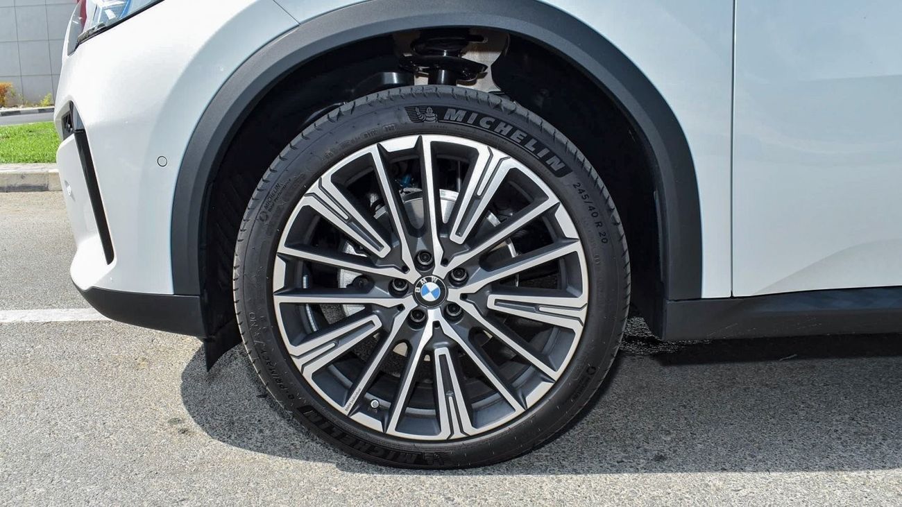 بي أم دبليو X2 SDrive18i  2025 PRIME EDITION!! FIVE YEARS WARRANTY AND SERVICE CONTRACT FROM AGMC
