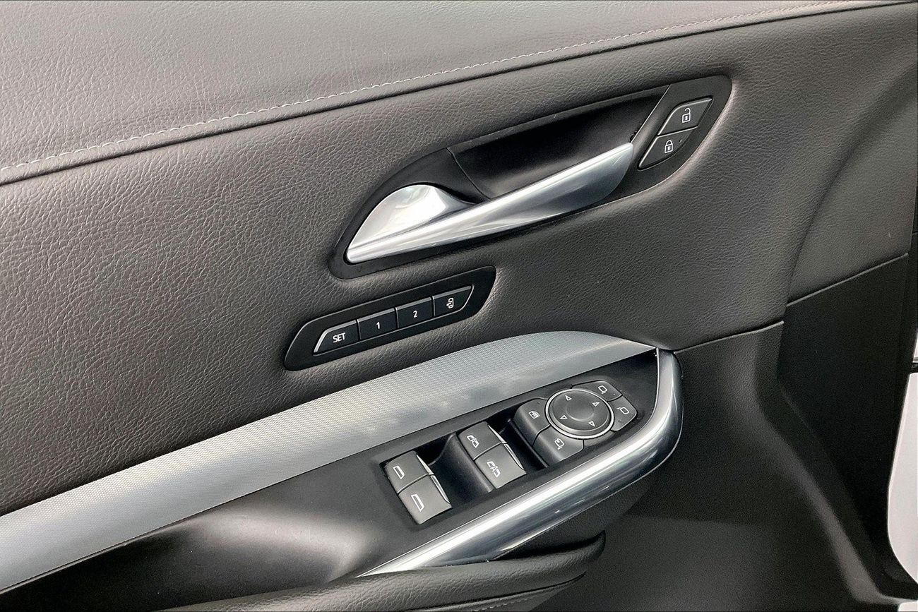 كاديلاك XT4 Premium Luxury | سنة ضمان مجانية | نسبة التمويل 1.99% | سياسة الإعادة بعد 7 أيام