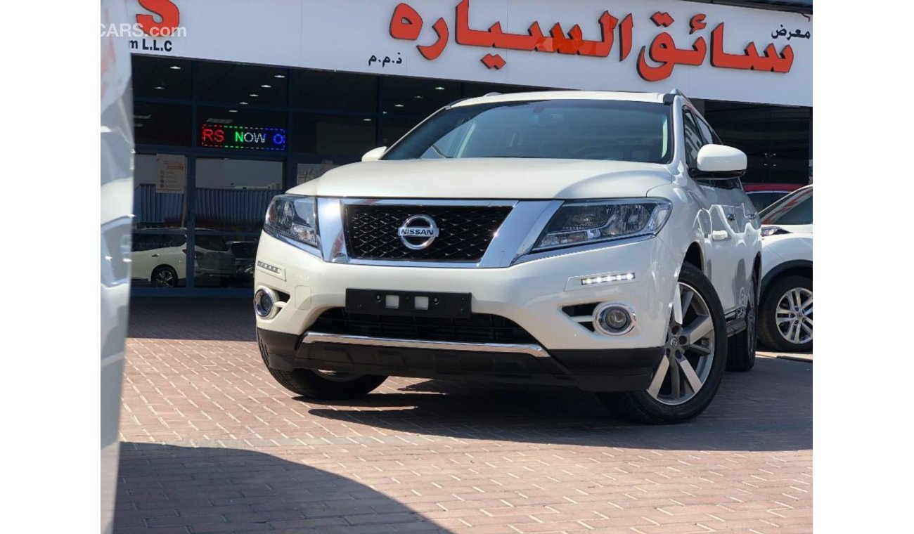 نيسان باثفايندر FUL OPTION NISSAN PATHFINDER 2016 ONLY 1170X60 MNTHLY V6 4X4 EXCELENT CONDITION UNLIMITED KM WARANTY