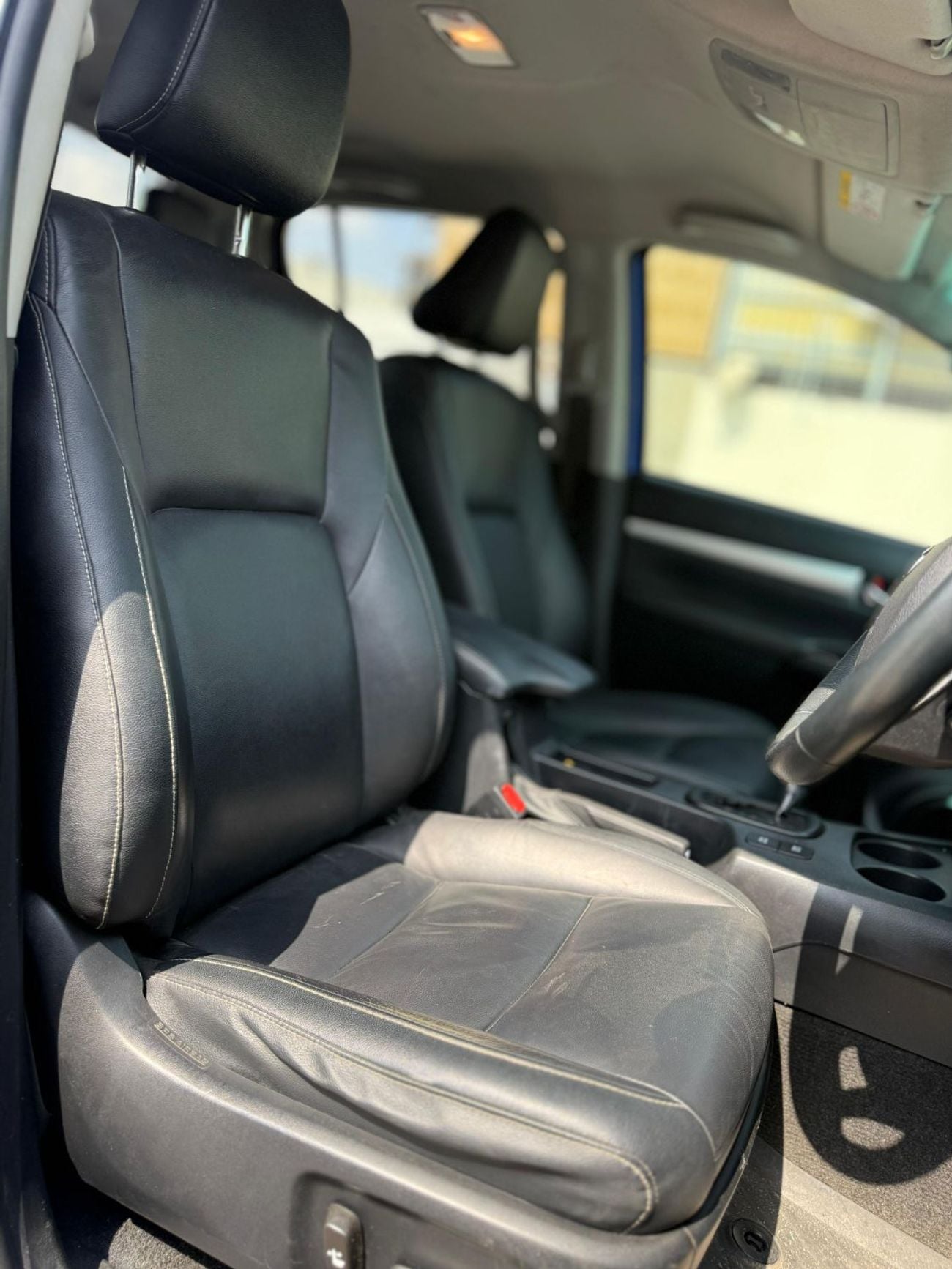 Toyota Hilux Toyota Hilux 2018Model 2.8 Diesel Engine 4x4 Double cab Colour Blue push start Transmission Automati