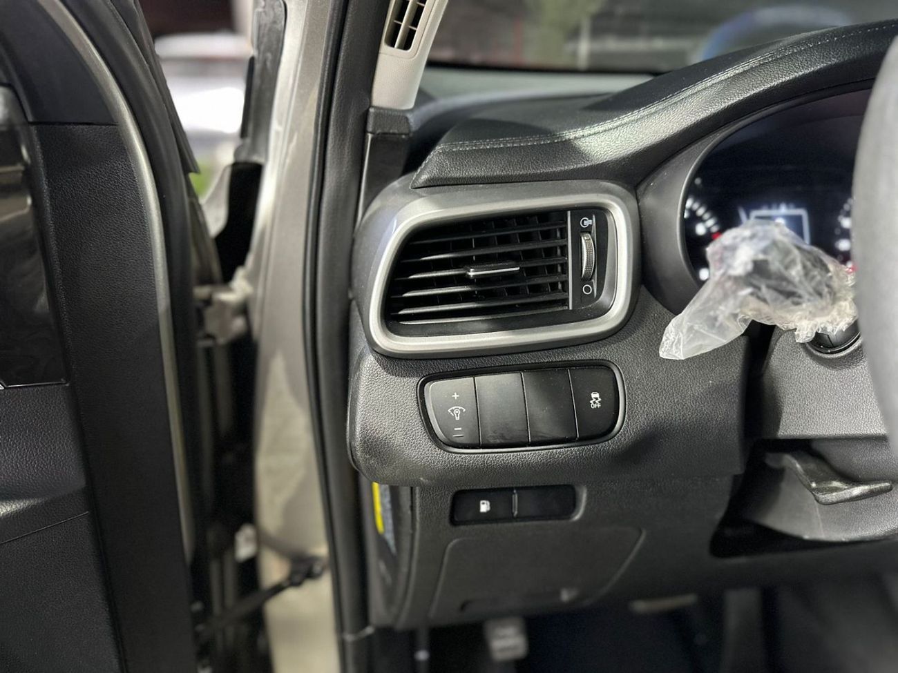Kia Sorento Base 2.4L FWD