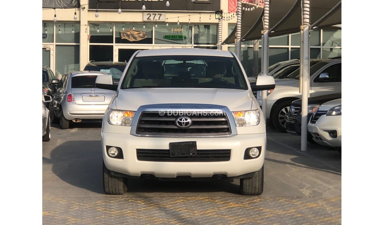 Toyota Sequoia EXR Model 2015 GCC CAR PREFECT CONDITION INSIDE AND OUTSIDE