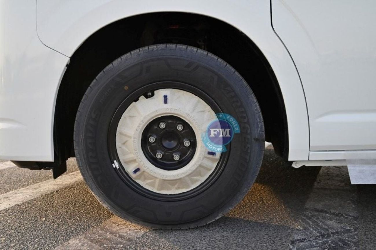 تويوتا هاياس Highroof 3.5L  Petrol 13 Seater Manual