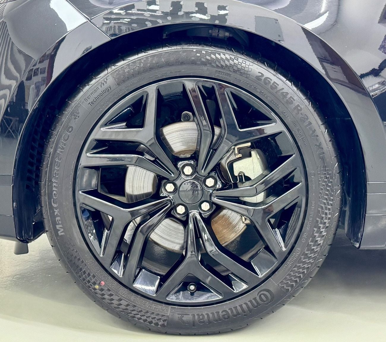 Land Rover Range Rover Velar R-DYNAMIC S