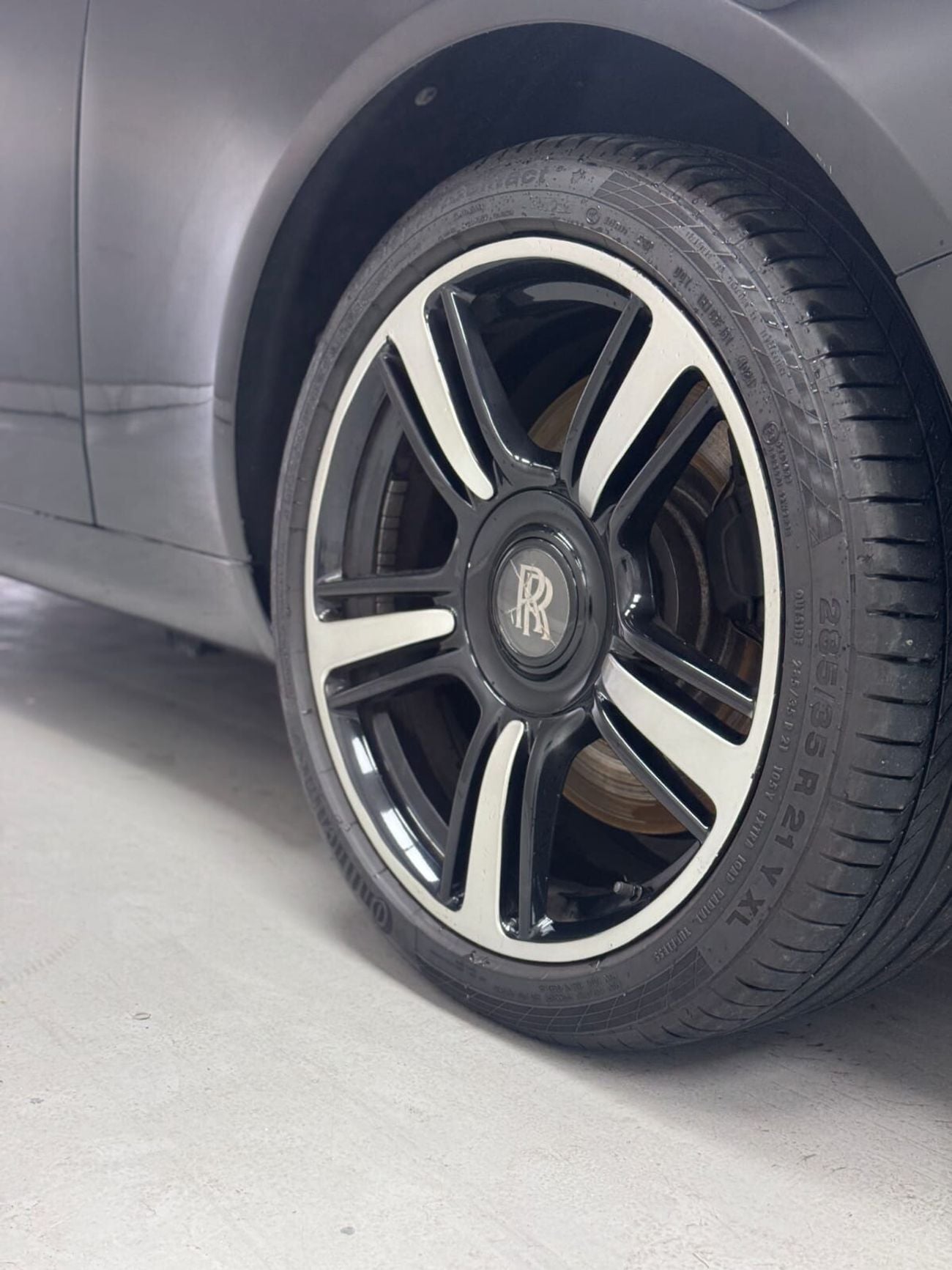 رولز رويس واريث 6.6L شارة سوداء