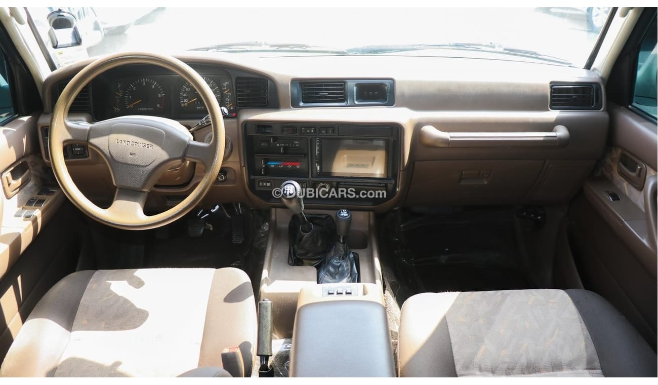 تويوتا لاند كروزر GXR