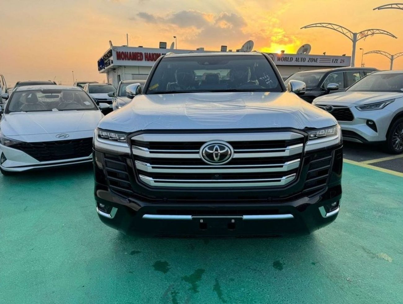 Toyota Land Cruiser 2023 TOYOTA LAND CRUISER 3500cc VXR Twin Turbo FULL OPTION Petrol Automatic Zero KM