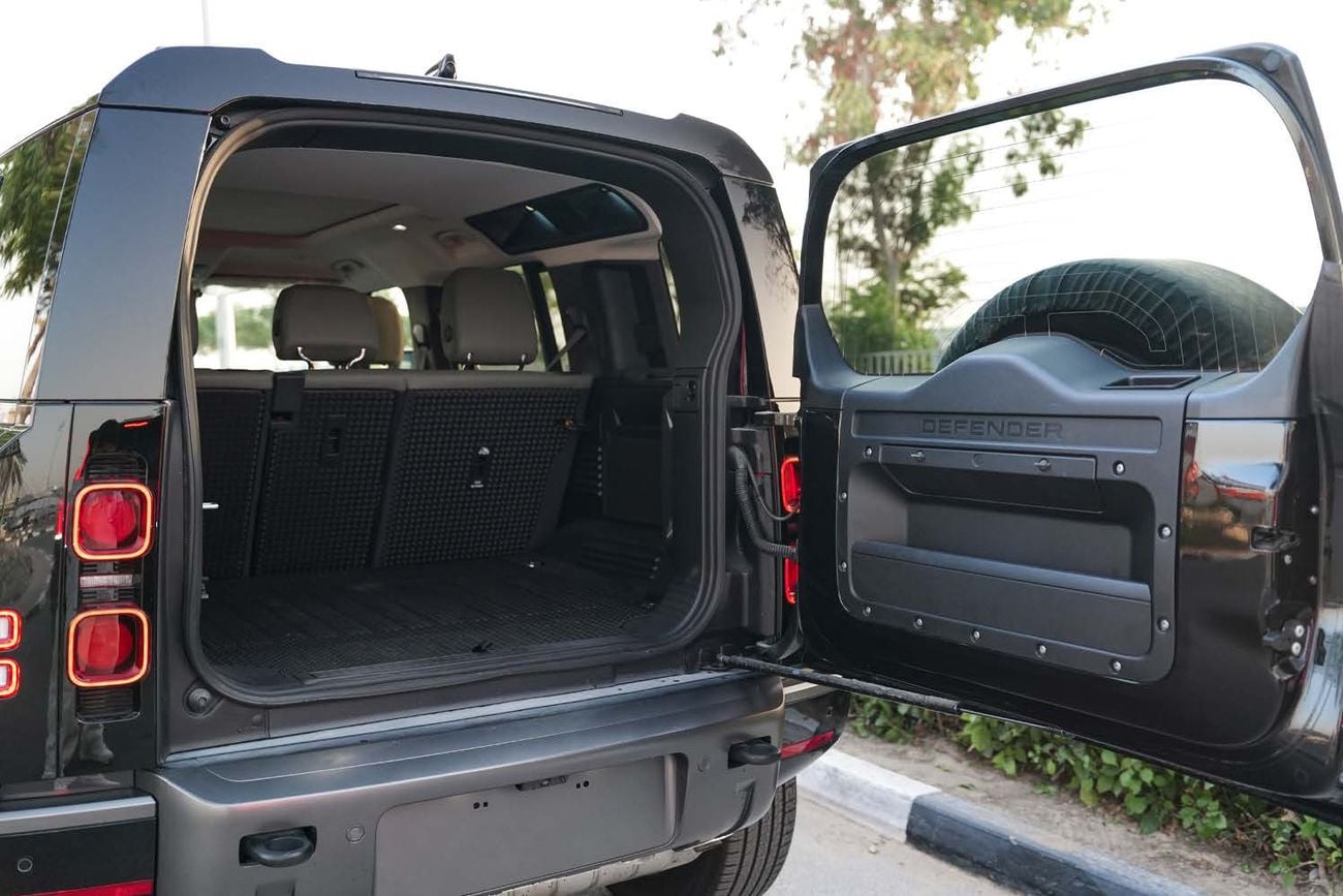 لاند روفر Defender 110 S P300 LAND ROVER DEFENDER 110 P300