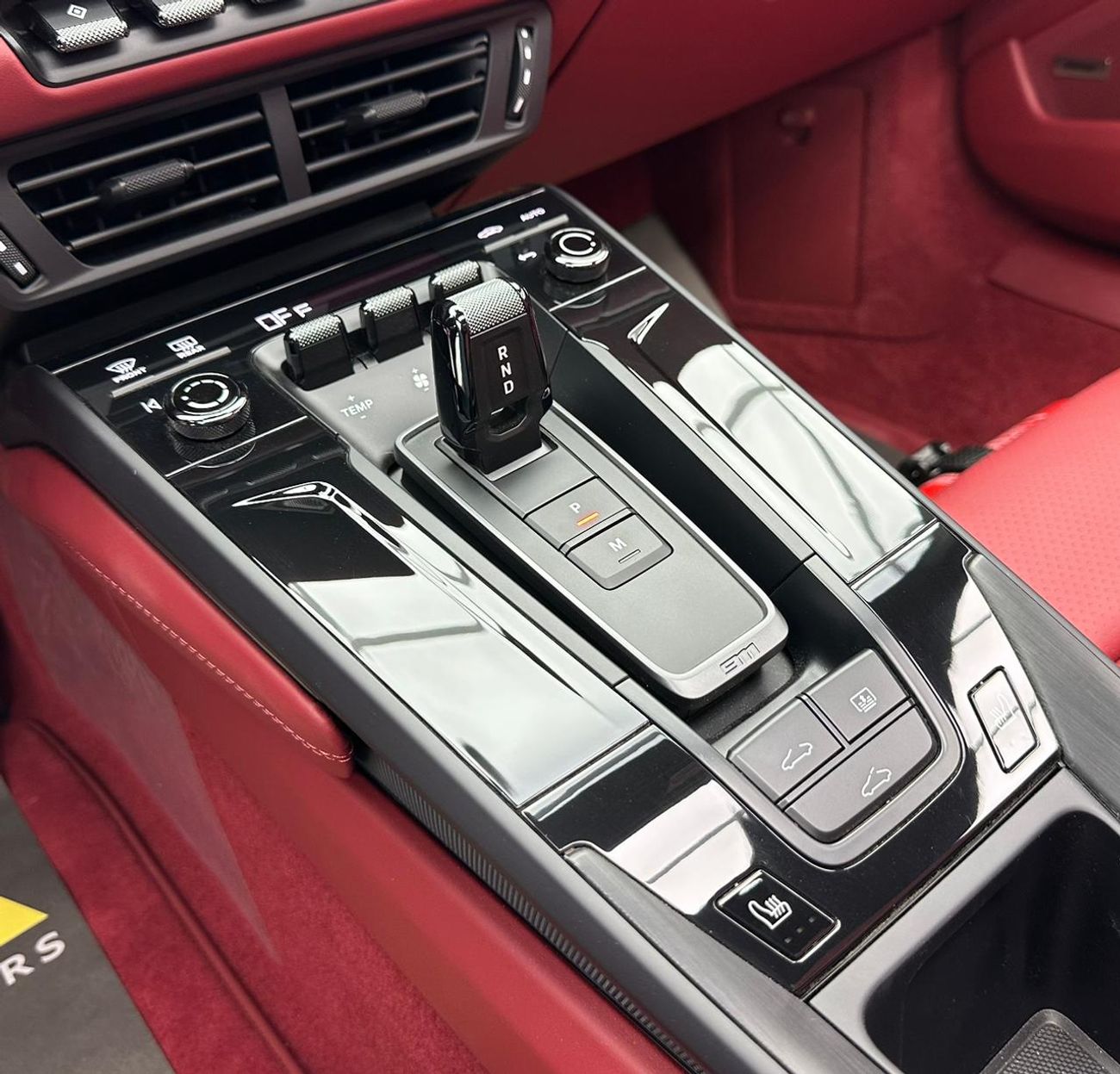 Porsche 911 2026 Porsche 911 Carrera GTS T-Hybrid, Oct/2027 Porsche Warranty, 2 Years Porsche Service Contract, 