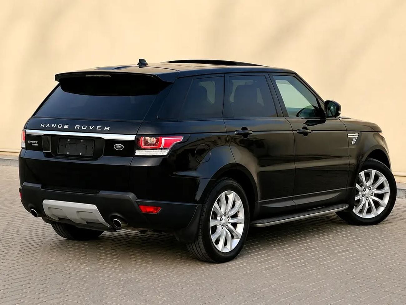 لاند روفر رينج روفر سبورت HSE Pristine HSE | GCC Specs | Low Mileage