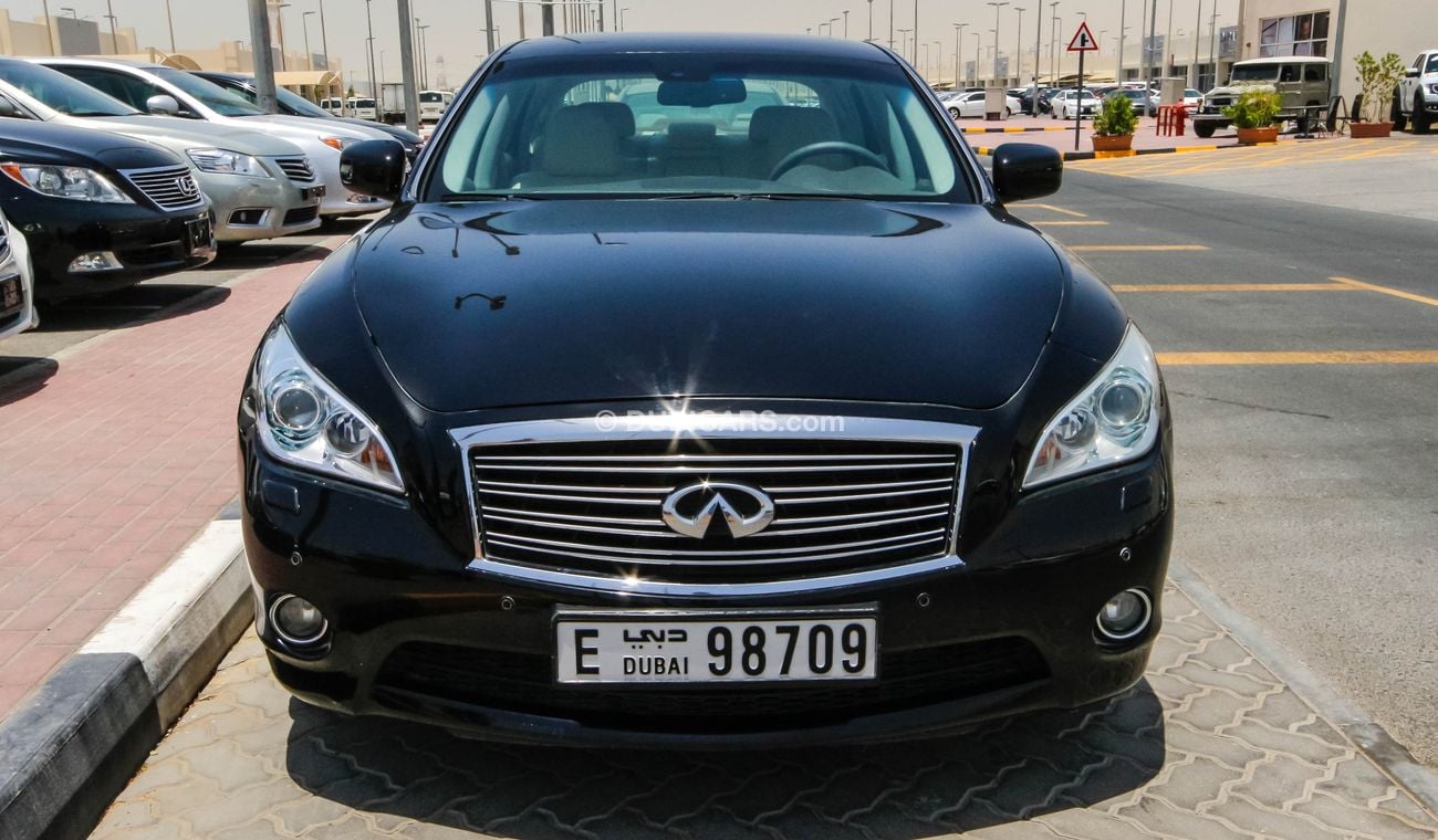 Infiniti M37