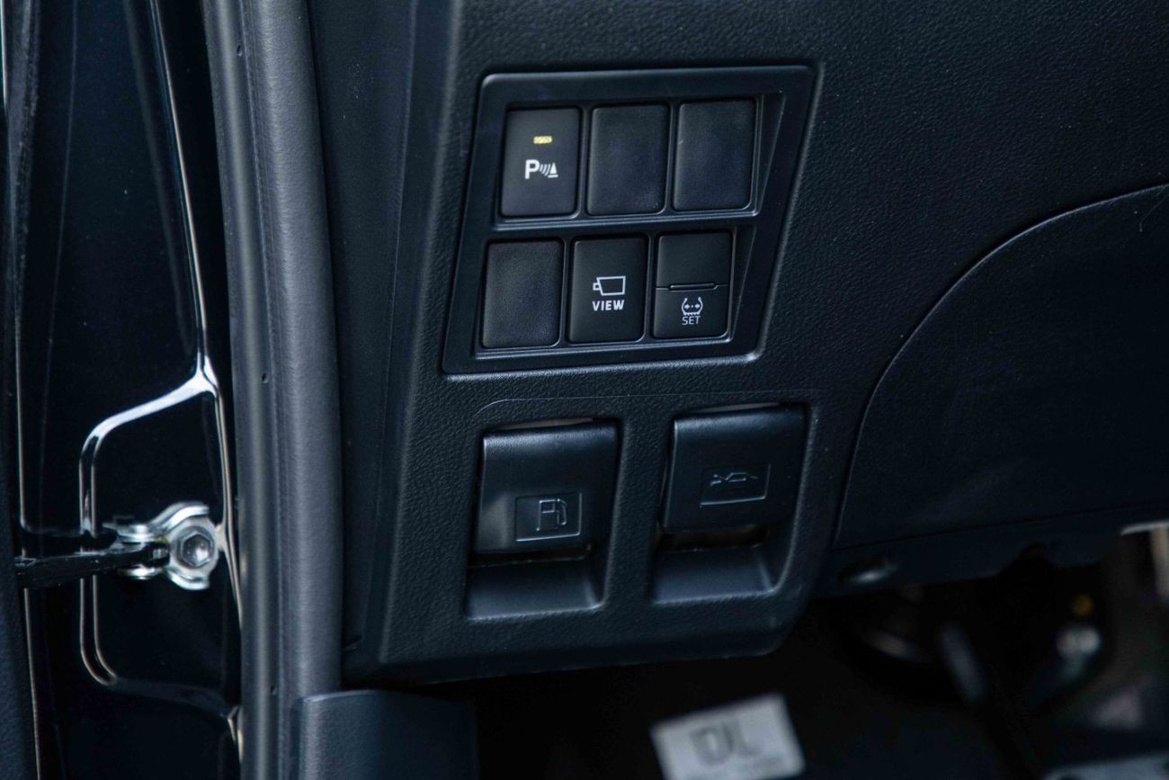 Toyota Hilux 2024 Toyota Hilux 4x4 DC 4.0 GR-S - Platinum White Pearl inside GRS | Export Only