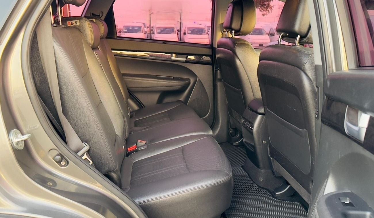 كيا سورينتو GOOD CONDITION | LHD | 2013 | 2.2L DIESEL ENGINE | REAR VIEW CAMERA | ELECTRIC SEAT