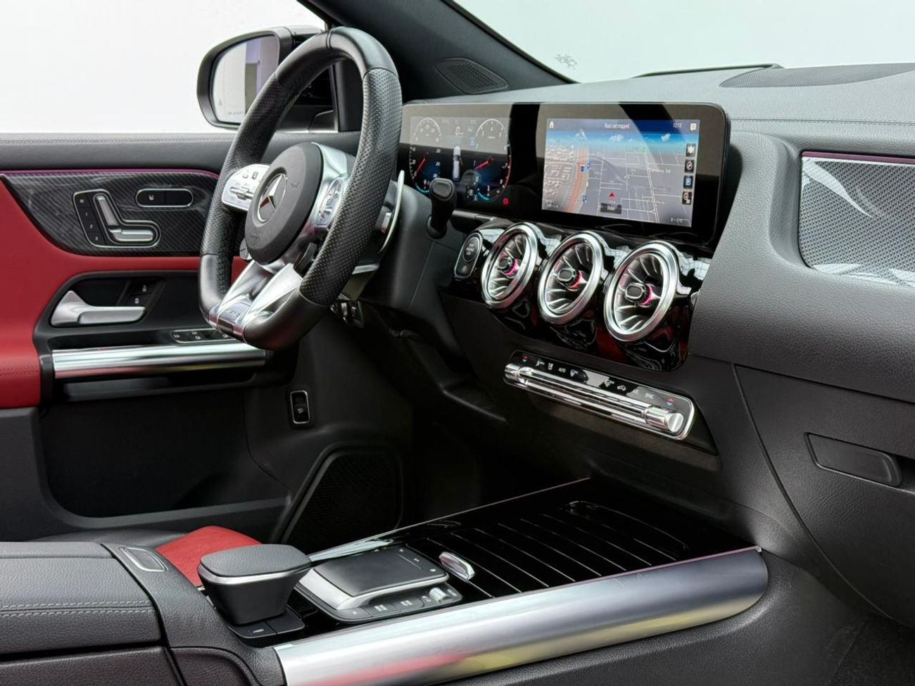 Mercedes-Benz GLA 35 AMG 4MATIC 2022 Mercedes-Benz GLA35 AMG ,Gargash Warranty+Service Contract+Full Service History ,GCC