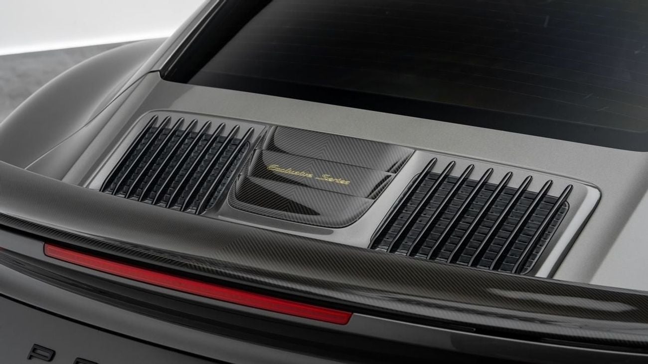 بورش 911 Turbo S Exclusive Series - 2018 - GCC Specs - Under Warranty