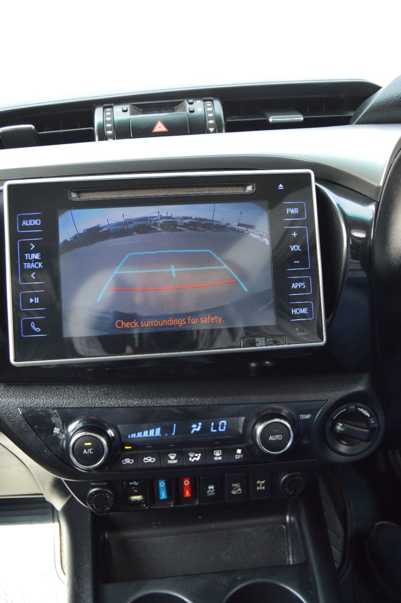 Toyota Hilux Double cabin 2.8L, perfect inside and outside