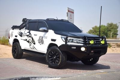 تويوتا هيلوكس 4x4 Diesel (2.8L) Manual (Right Hand Drive)