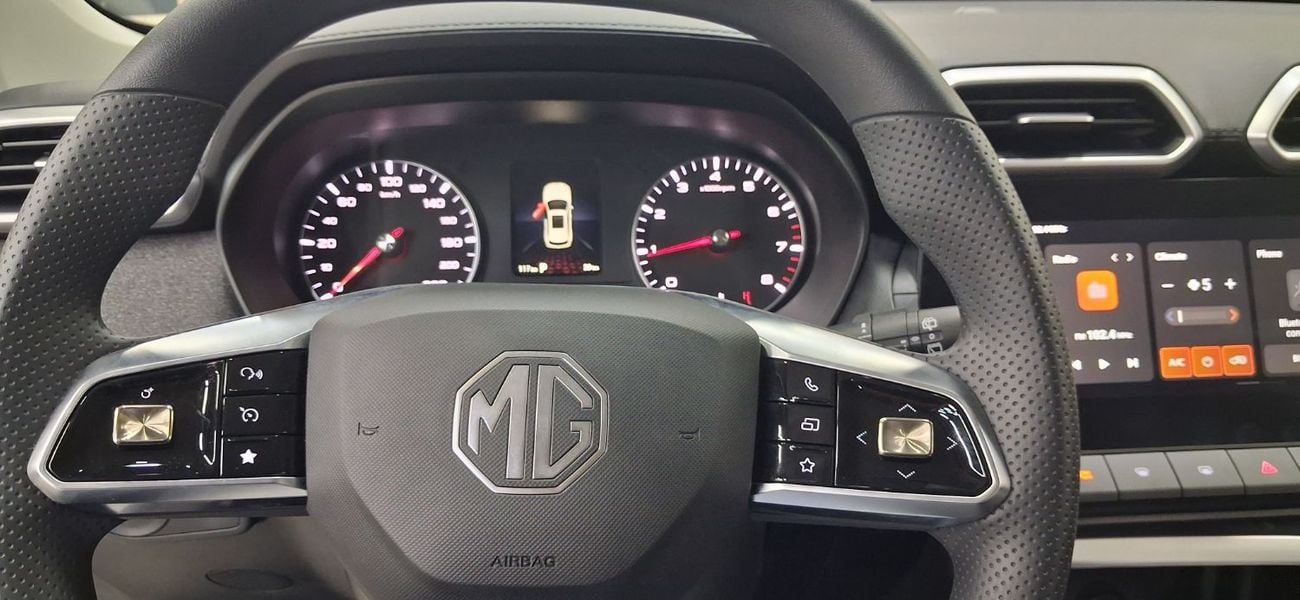 أم جي ZS LUX COM