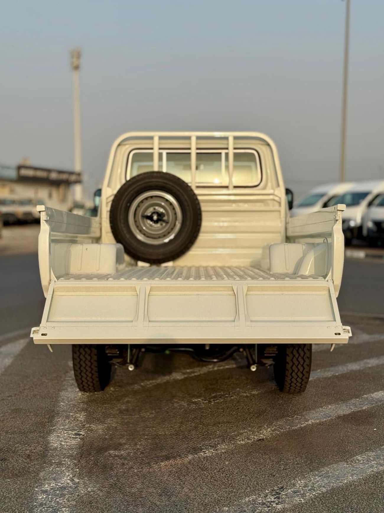 Toyota Land Cruiser Pick Up Toyota Land Cruiser Pick Up 2025 TOYOTA LAND CRUISER 79 SINGLE CAB V6 4.2L DIESEL 4WD M/T