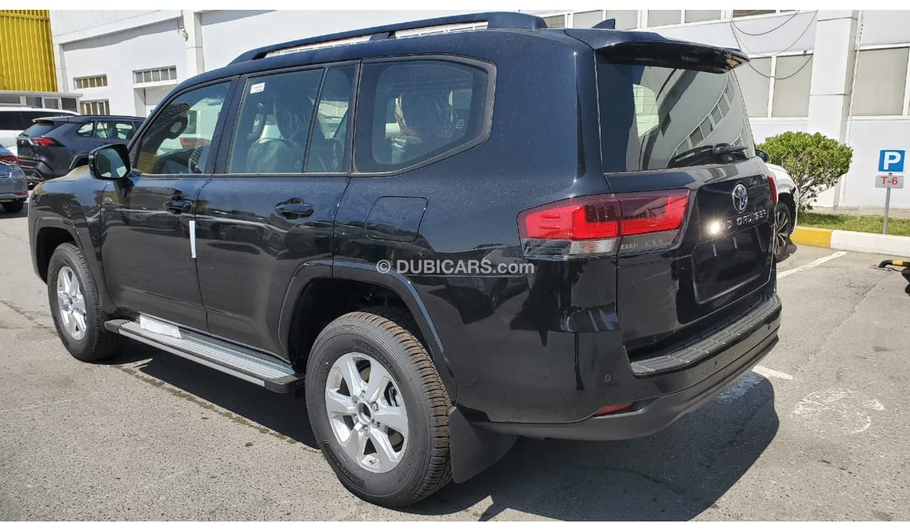 Toyota Land Cruiser 7 Seater 4.0L A/T 2022 YM