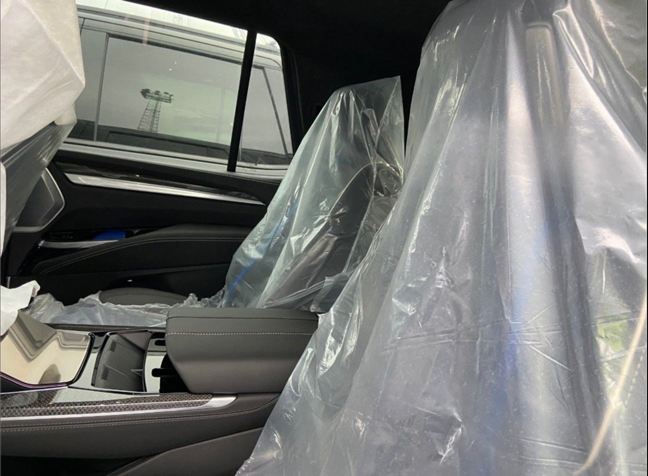 Cadillac Escalade V SERIES EXECUTIVE SEATS