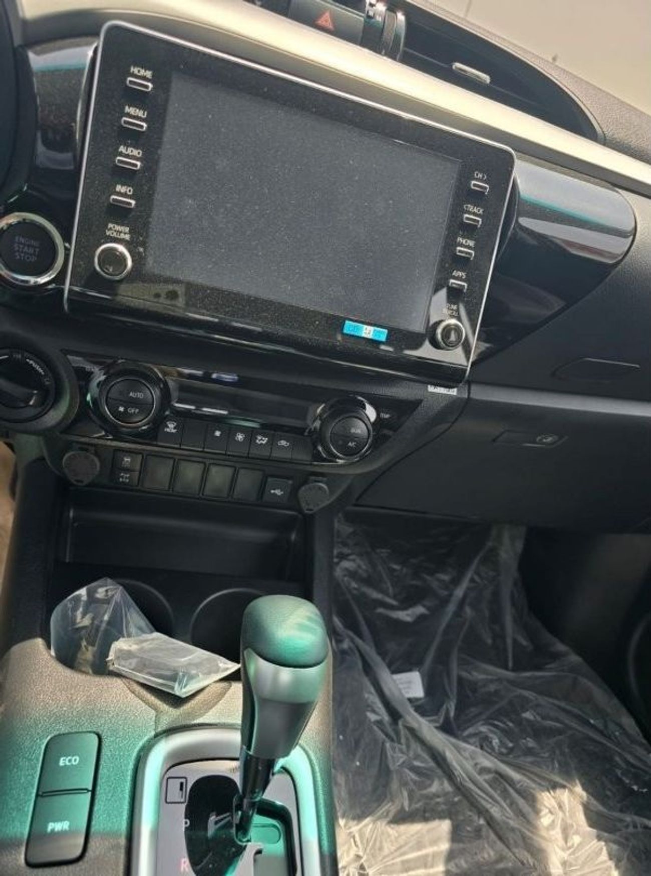 Toyota Hilux S GLX 2.4L 4WD A/T