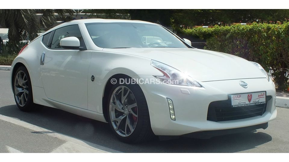 Used Nissan 370Z 2014 for sale in Dubai - 111077