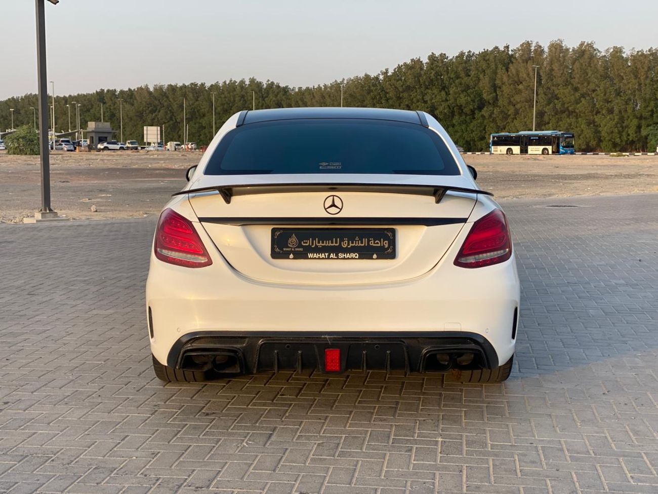 Mercedes-Benz C 63 AMG Std 4.0L Sedan