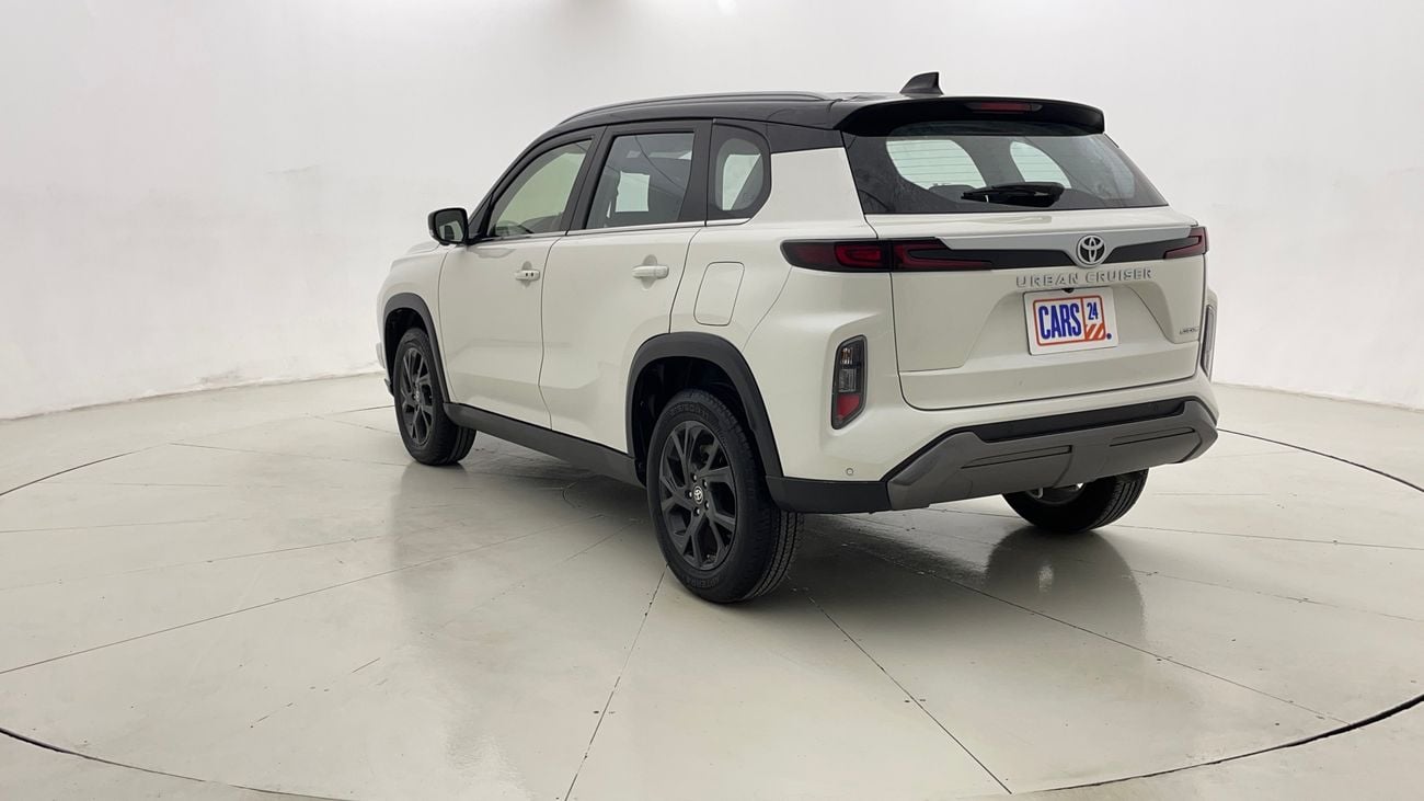تويوتا أوربان كروزر GLX 1.5 | بدون دفعة مقدمة | اختبار القيادة في المنزل