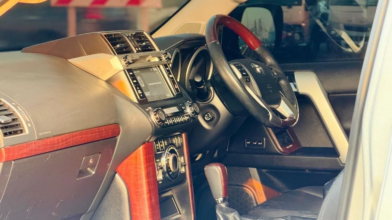 تويوتا برادو KAKADU | MODIFIED TO 2023 MODEL | SUNROOF | PUSH START ENGINE | AUTOMATIC TRANSMISSION | 3.0L | ELEC