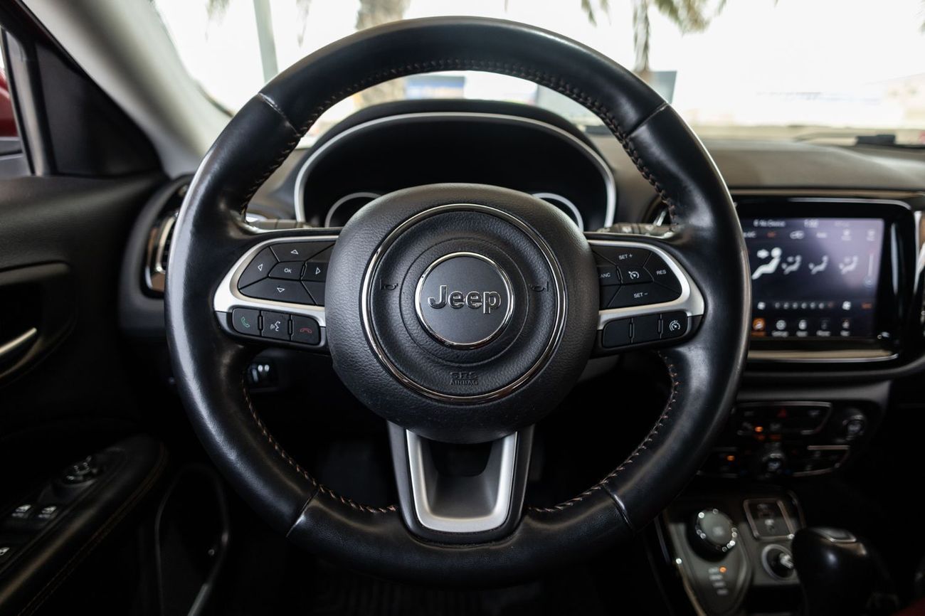 جيب كومباس Limited 2.4L (172 HP)