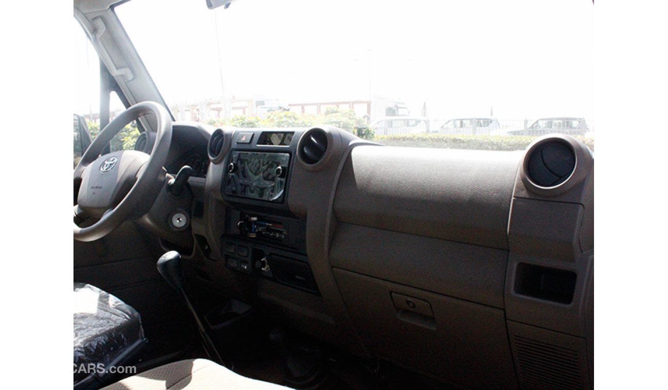 Toyota Land Cruiser Pick Up Single Cabin DIESEL 2016 Engine 4.2ltr EXPORT