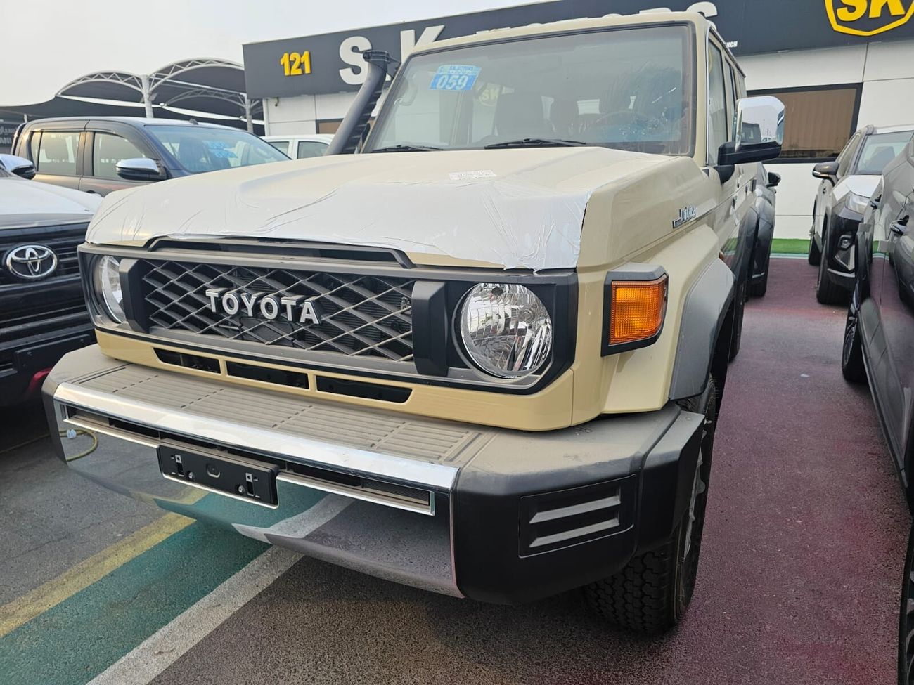 Toyota Land Cruiser 70 4.0L PETROL V6, WOOD,STEERING / WINCH SNORKEL,HIGH OPTION