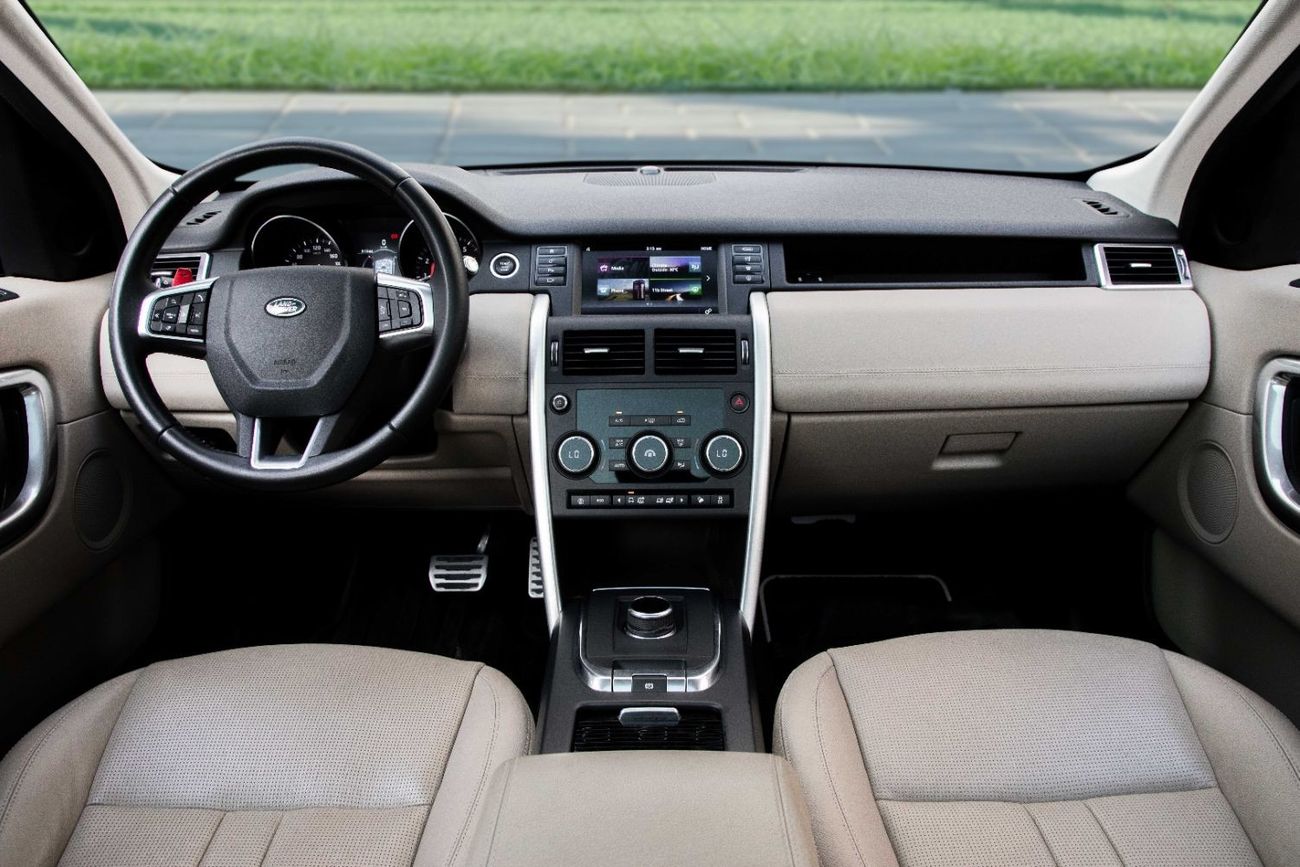 لاند روفر دسكفري HSE | 2,252 P.M  | 0% Downpayment | LOW KMS!