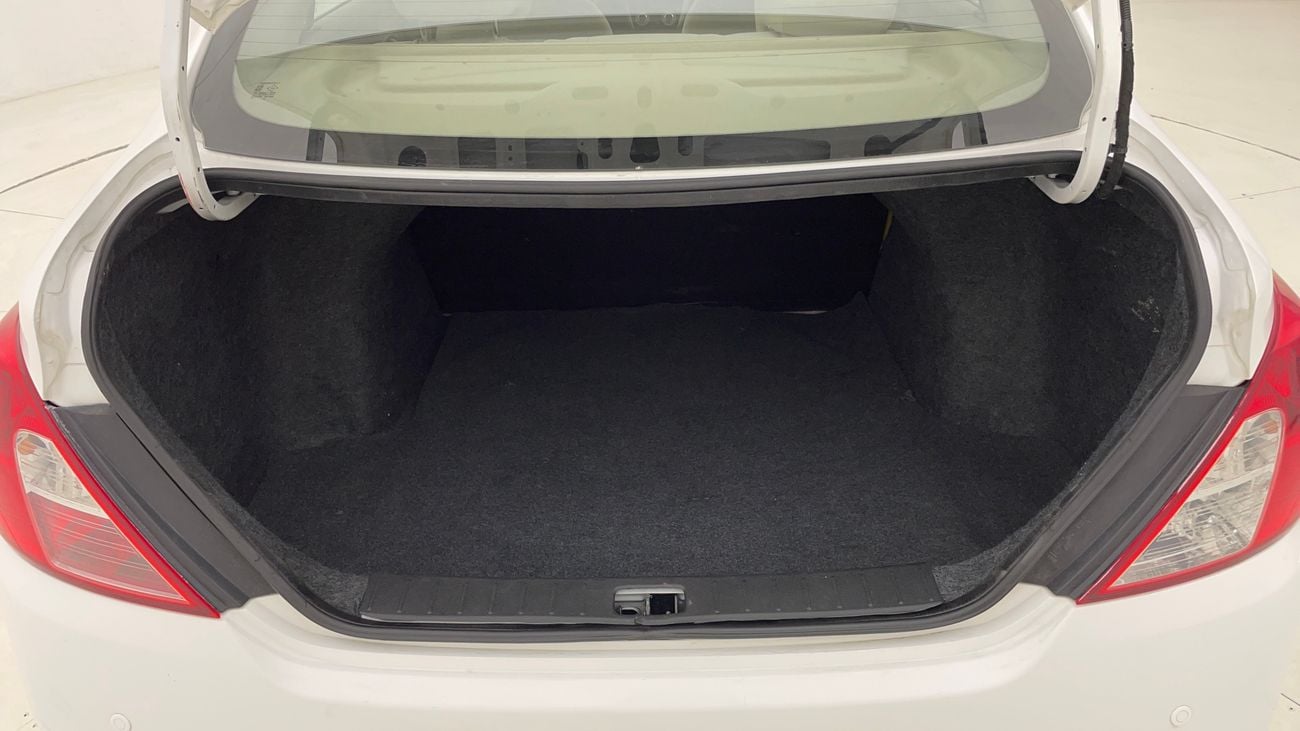 نيسان صني SV 1.5 | بدون دفعة مقدمة | اختبار القيادة في المنزل