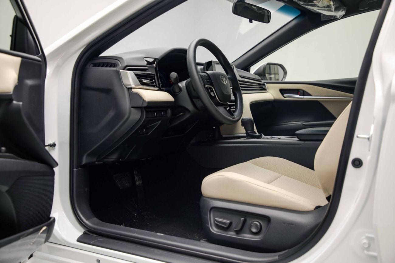 Toyota Camry LE HEV 2.5L - Platinum White Pearl Inside Beige | Export Only