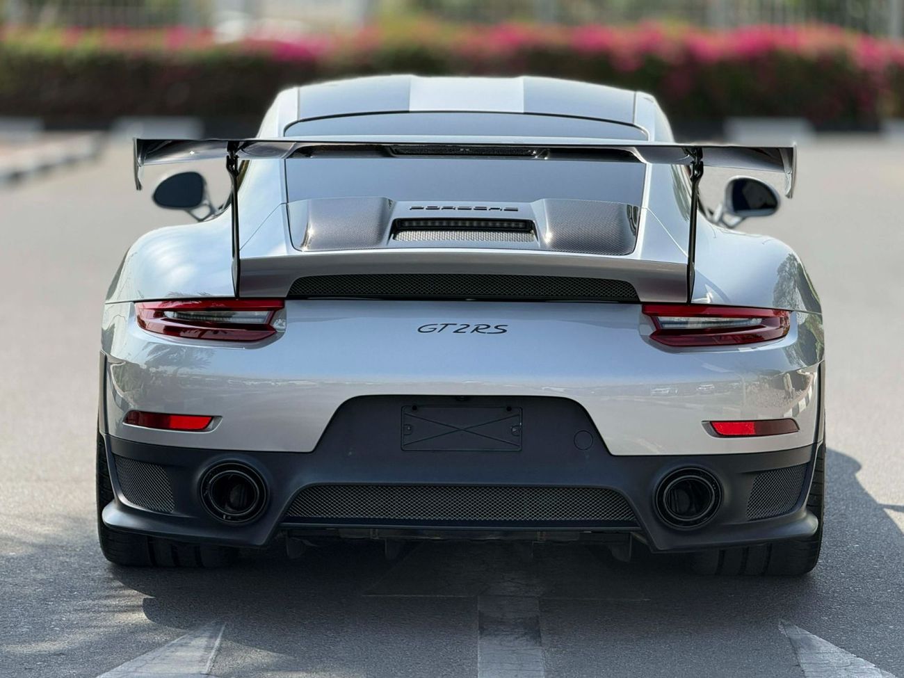 Porsche 911 GT2 RS 3.8L GCC SPEC NEAT AND CLEAN