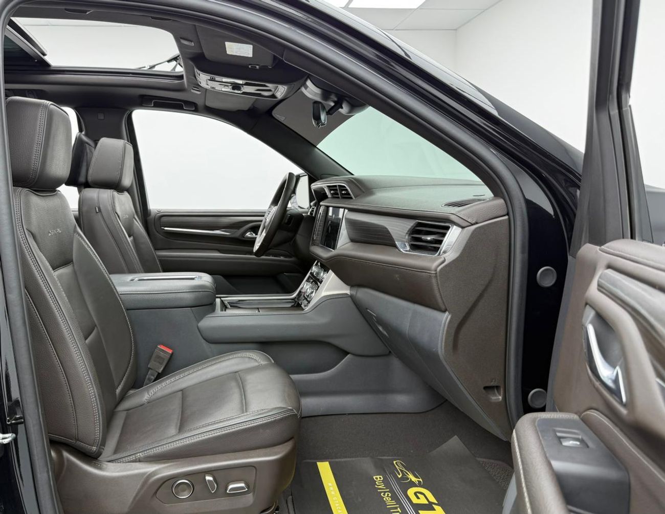 GMC Yukon 6.2 V8 Denali (AWD) 2024 GMC Yukon Denali, 04/2029 GMC Warranty + Service Contract, GMC Full Service