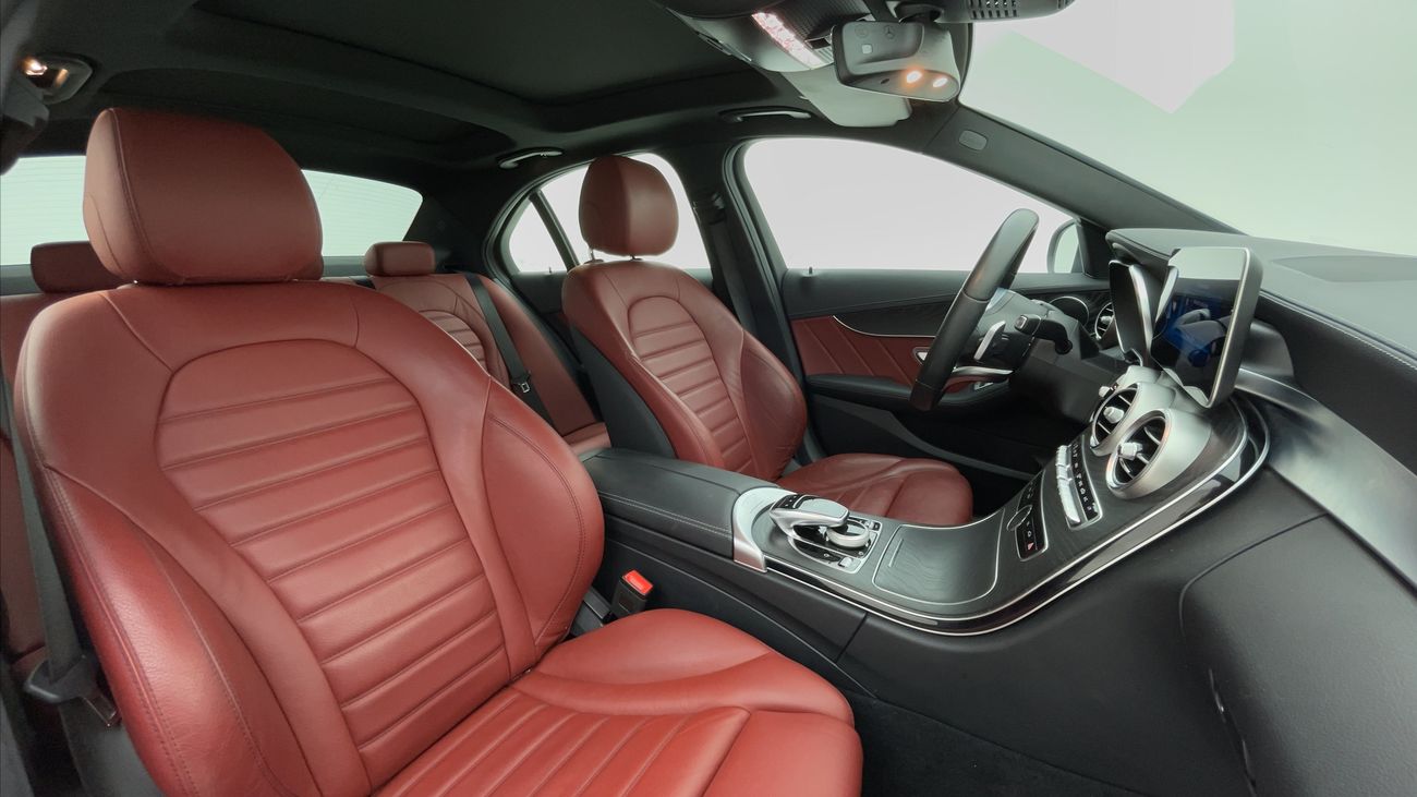 مرسيدس بنز C 200 PREMIUM AMG SPORT PACK 2 | بدون دفعة مقدمة | اختبار القيادة في المنزل