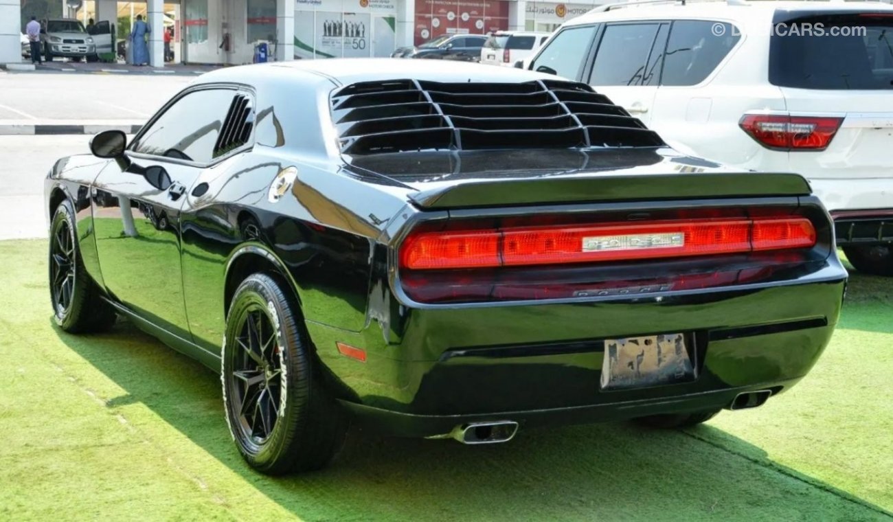 Dodge Challenger Challenger SXT V6 3.6L 2014/Original AirBags/Very Good Condition