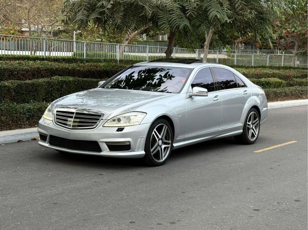 Mercedes-Benz S 500
