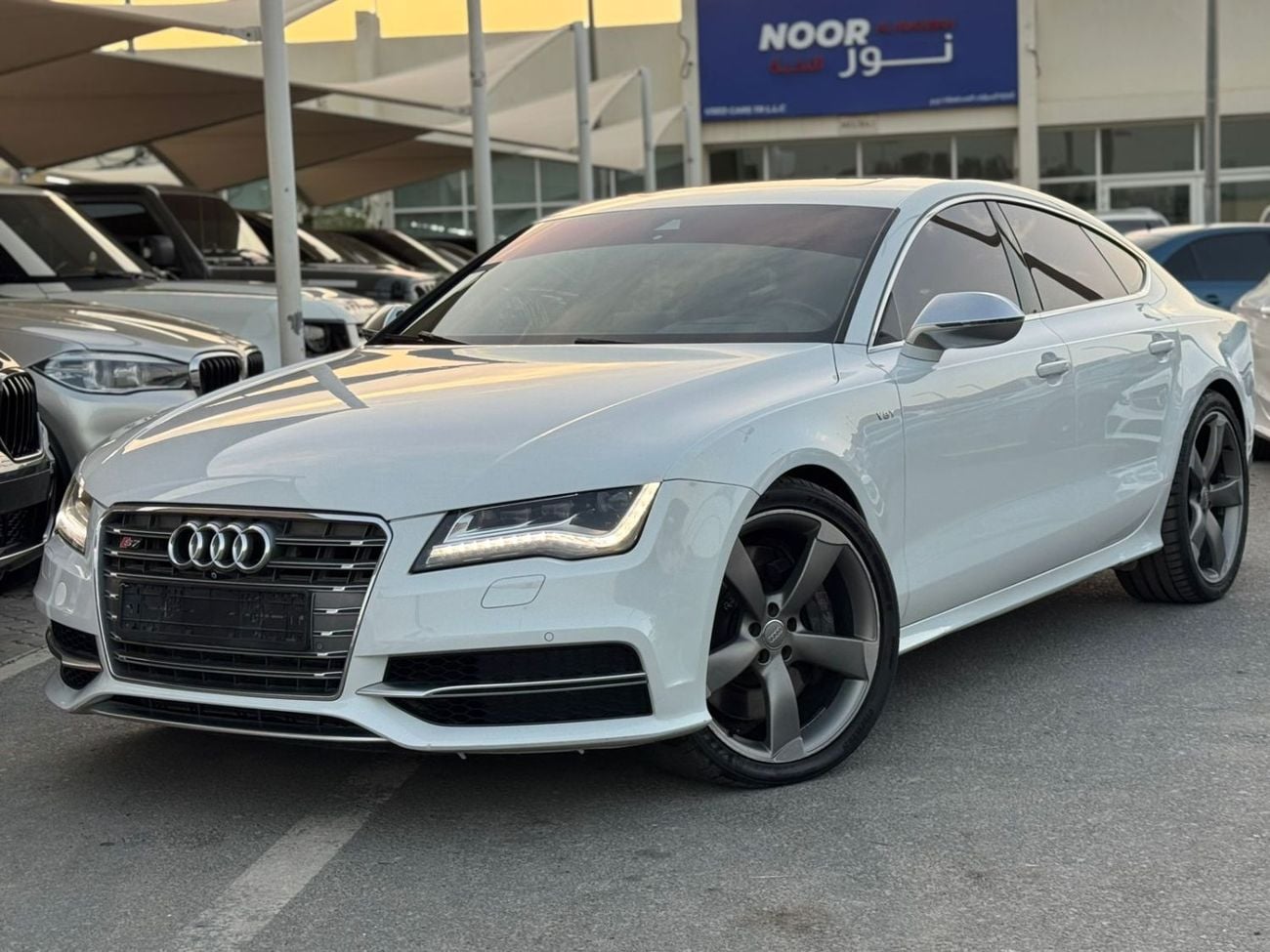 Audi S7 Top 4.0L (420 HP) S7 FULL OPTION V8 4.0L T (420 HP)