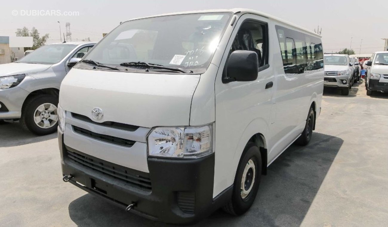 Toyota Hiace 3.0L DIESEL 15 SEATS