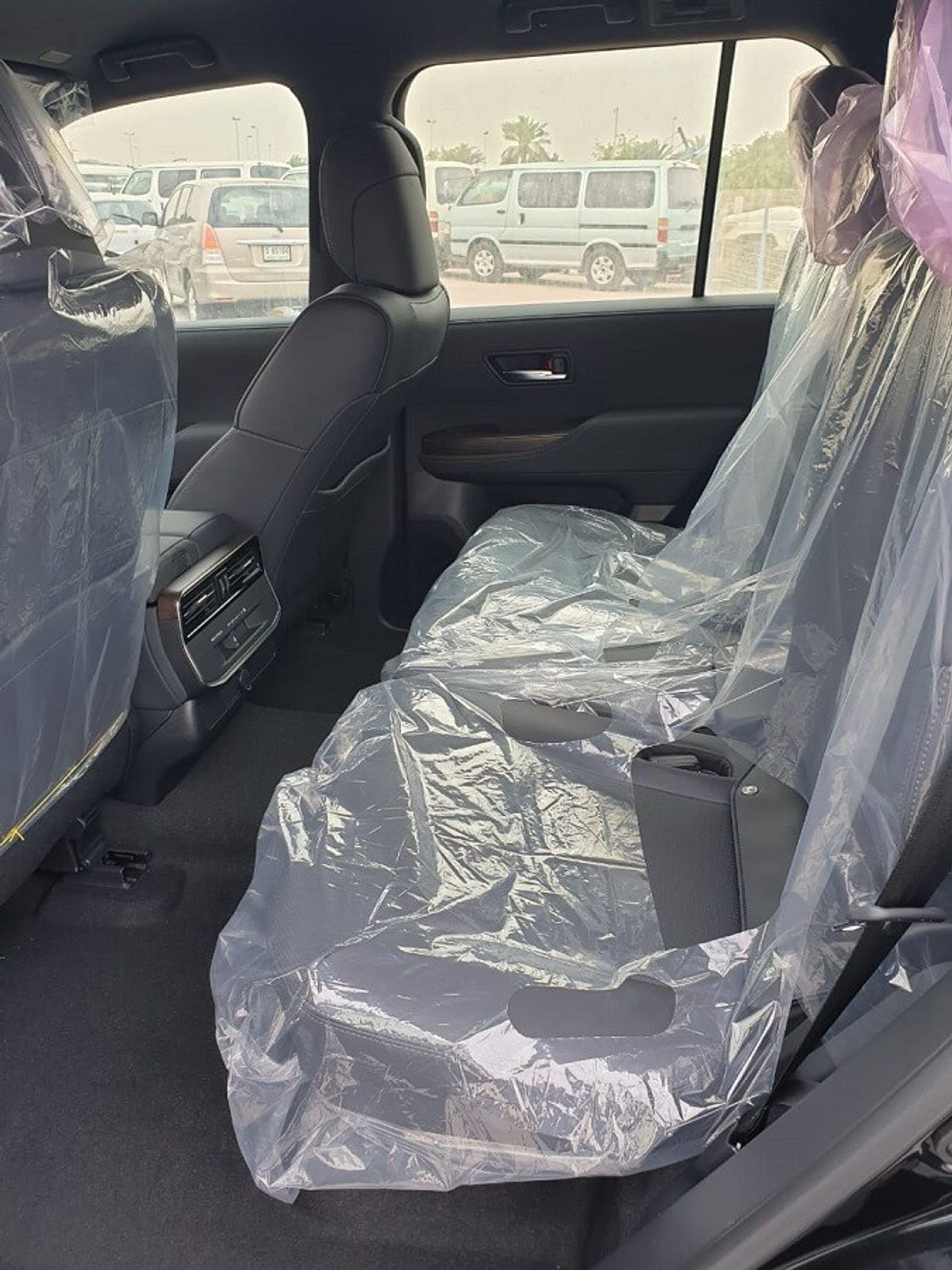 تويوتا لاند كروزر LC300 - GXR - 4.0L - 2024 (PETROL)