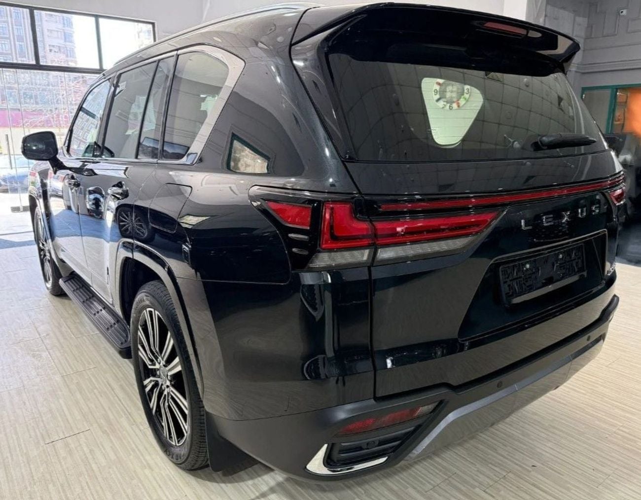 Lexus LX600 SIGNATURE